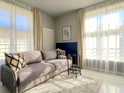 H11 Aparthotel