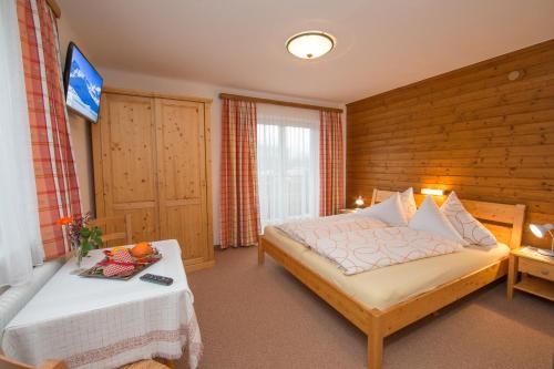 Hölzl Bed & Breakfast