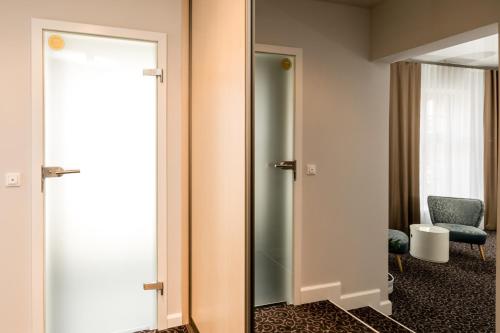 Sleep In Hostel & Apartments