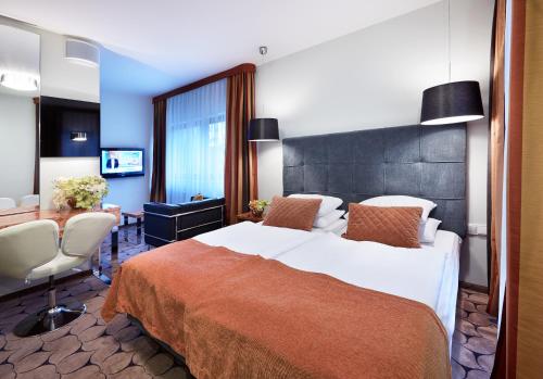 Royal Tulip Sand Hotel