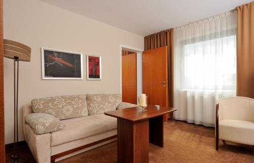 City Hotel