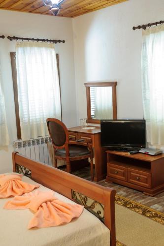 Family Hotel Dinchova Kushta