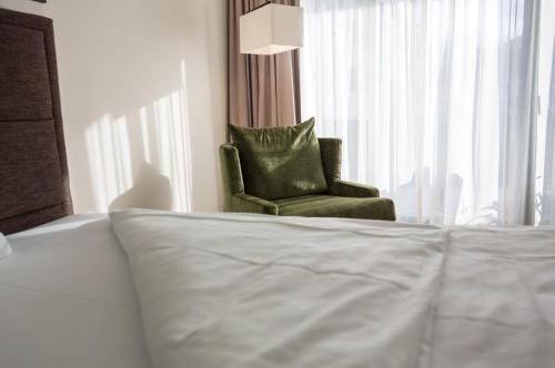 Suytes Business Studios