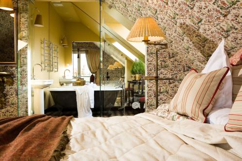 Apvalaus Stalo Klubas