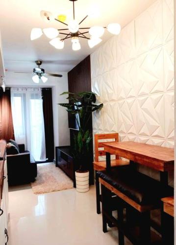 MOA S Residences 1BR Condo Stunning Boutique T3