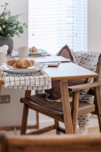 Royal House Stylish Apartments - Chester