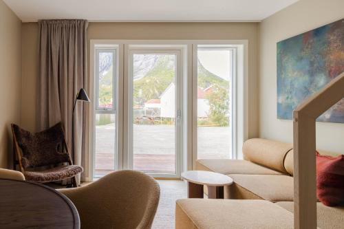 May's Apartments by May's