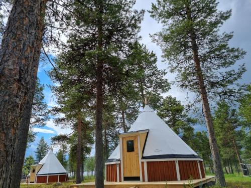 Reindeer Lodge