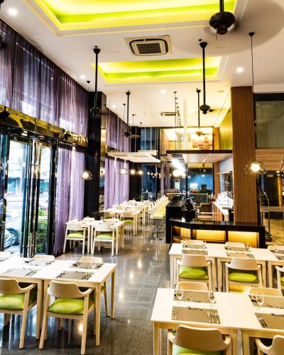Prime Asia Hotel