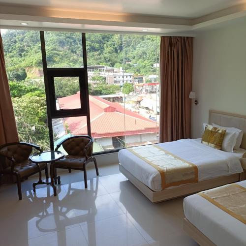One El Nido Suite