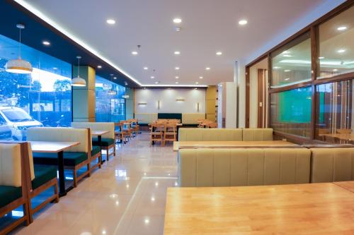 Primeluxe Hotel