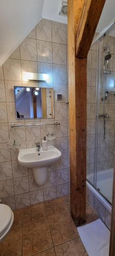 Pokoje Gościnne przy kościele Wang