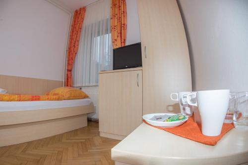 Berghi Hotel and Apartments