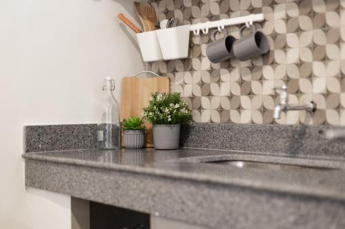 Hive Manila Guesthouses and Apartments