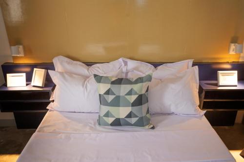 Hive Manila Guesthouses and Apartments