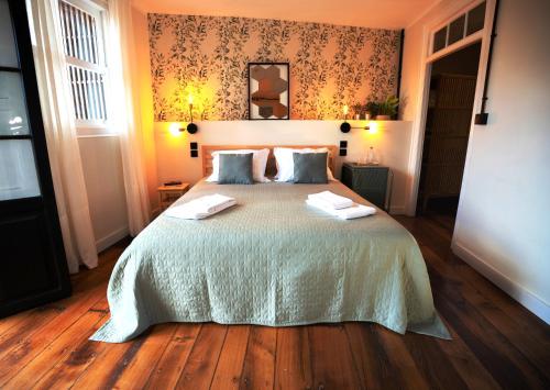 Inn Door 21 Hostel & Suite