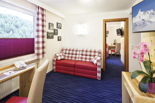 Hotel Alpina