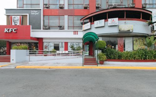 Manila Airport Hotel by RedDoorz