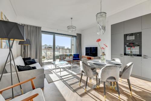 Blue Mandarin Apartments