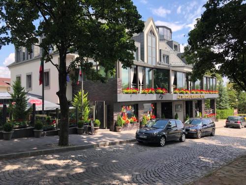 All Seasons Residence Hotel