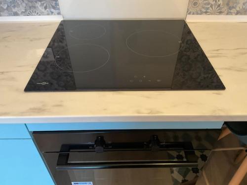 38 Maison entière, place de parking et garage pour moto velo a la demande