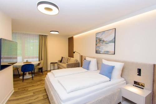 Hotel TwentyFour Living