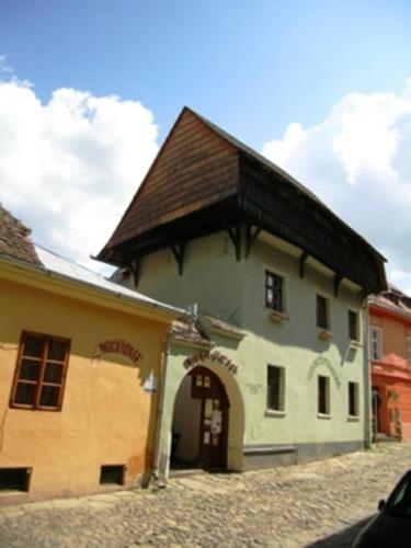 Burg Hostel