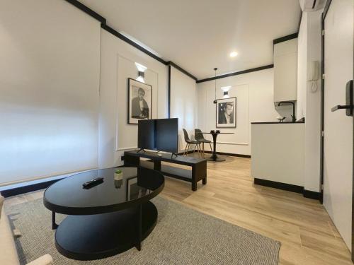 Apartamentos MK77 León - Lancia