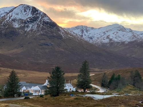 Cluanie Inn