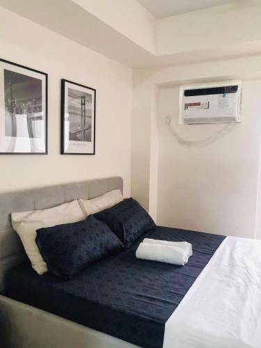 1BR Condo Unit at Celandine Condominium Near Ayala Cloverleaf Mall