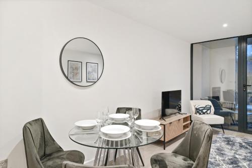 Executive 1 & 2 Bed Apartments in heart of London FREE WIFI by City Stay Aparts London