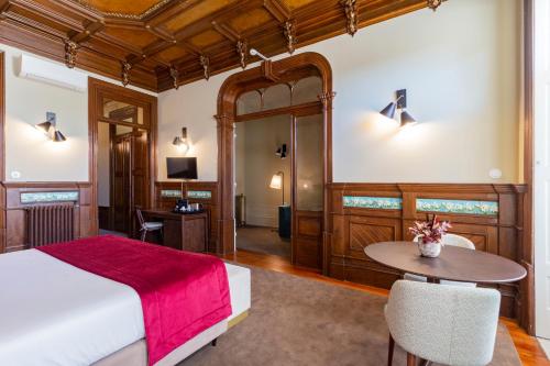 Marquês Garden House by Olivia