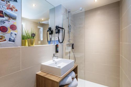 Holiday Inn - the niu, Mesh Stuttgart Messe