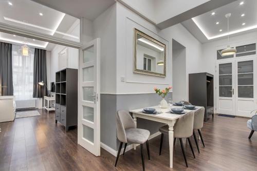 Semmelweis Apartment