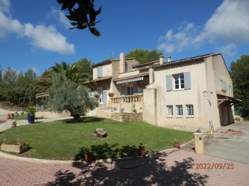 Mas Les Vieux Chenes