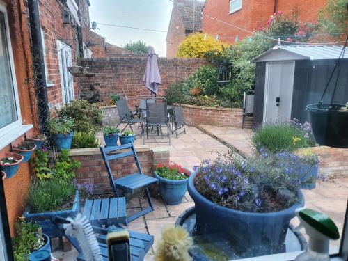 Riverside Guest House