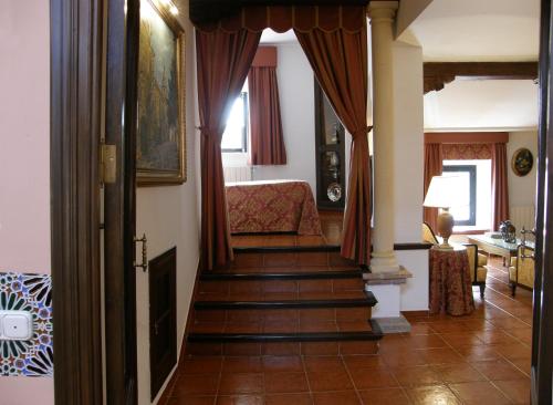 San Gabriel Su Casa En Ronda
