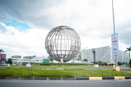 Tatet Staycation Short Walk to SM MOA