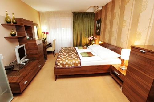 Hotel City