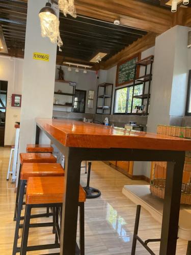 The Somerset Inn & Restaurant