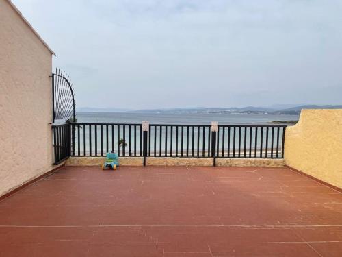 Le 63 aux Charmettes" Au Brusc Vue Mer Parking Wifi etc inclus