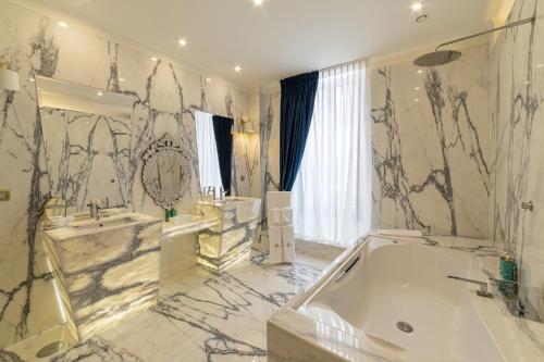 Sintra Marmoris Camelia