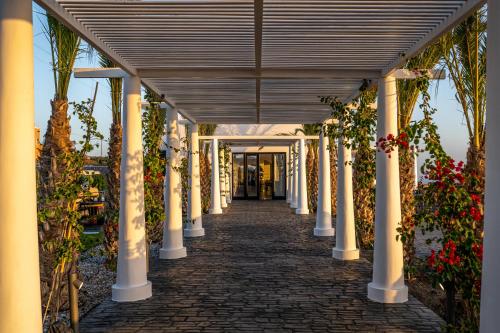 Cresanto Luxury Suites