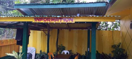 Yellow Hauz