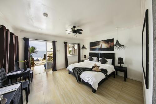 Ocean Vida Beach & Dive Resort