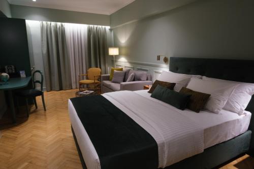 Color K23 Suites