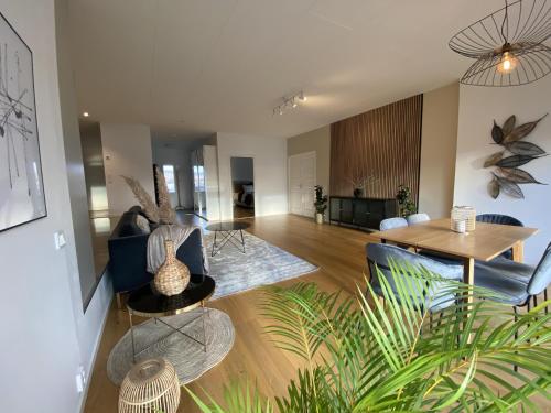 Luxurious villa with free parking