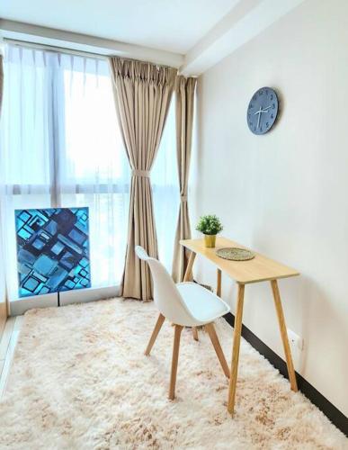 Cosy Executive 1 BR Uptown Parksuites Ultra fast Internet