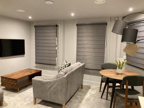 Keswick Lake Road Apartments