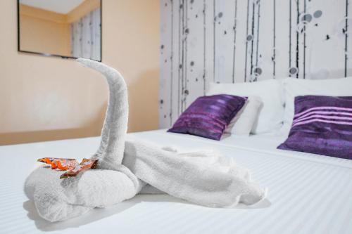 White Shamrock Beach Hotel